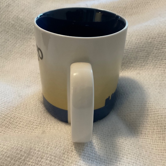 Starbucks Chicago Coffee Mug 16 oz Global Icon City Collectors Series 2012 - Picture 5 of 8